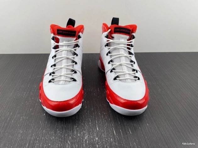 Reps TBK 9 302370-160 Jordan Red Air White Retro Gym 0807